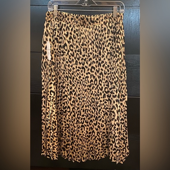 Nordstrom Dresses & Skirts - Sadie & Love Cheetah Animal Print Elastic Waist Pleated Lined Skirt Size XL NWT